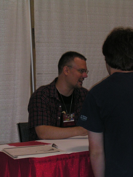 Steve McNiven.JPG