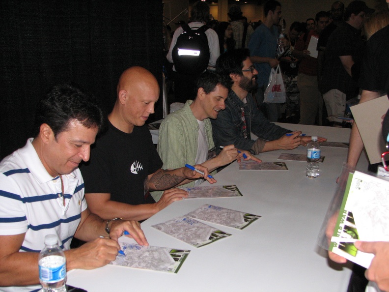 World War Hulk Signing - John Romita Jr, David Finch, Mark Paniccia and Greg Pak 1.JPG