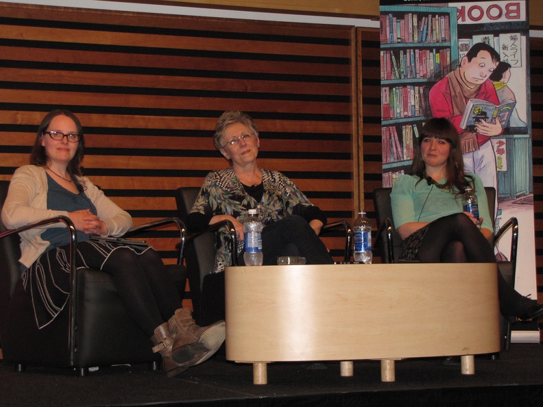 Raina Telgemeier, Lynn Johnston and Kate Beaton 1.JPG