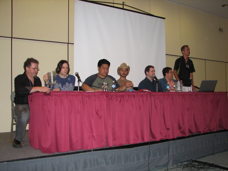 DC Panel - Dale Eaglesham, Frank Quitely, J. Torres, Karl Kerschl, Chris Sprouse, Paul Dini and Blake Bell.JPG