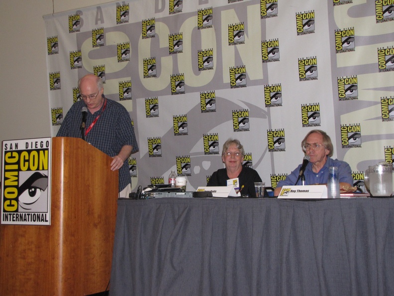 Bill Schelly, Jean Bailes and Roy Thomas.JPG