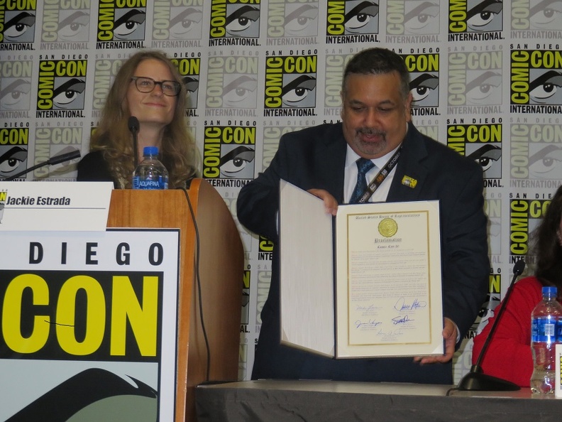 David Glanzer Receives United States House of Representatives Proclamation on Comic Con.jpg